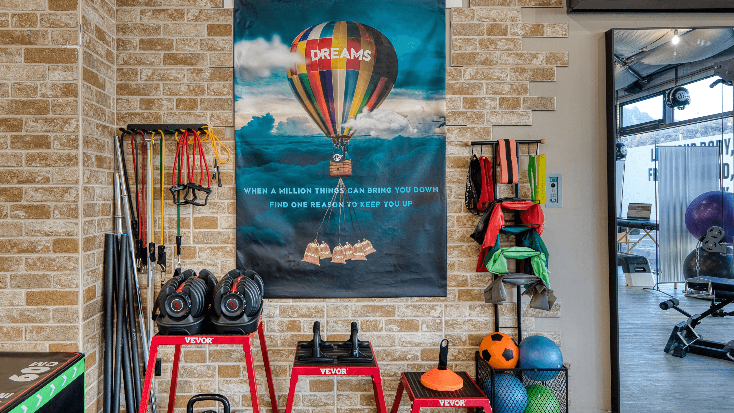 Read more about the article Fitness Ticino: EMS Training, & Personal Coaching